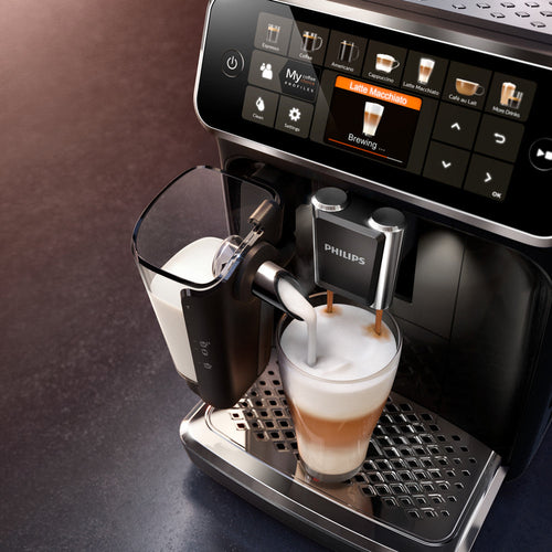 perfekte Tasse Kaffee — auf Knopfdruck